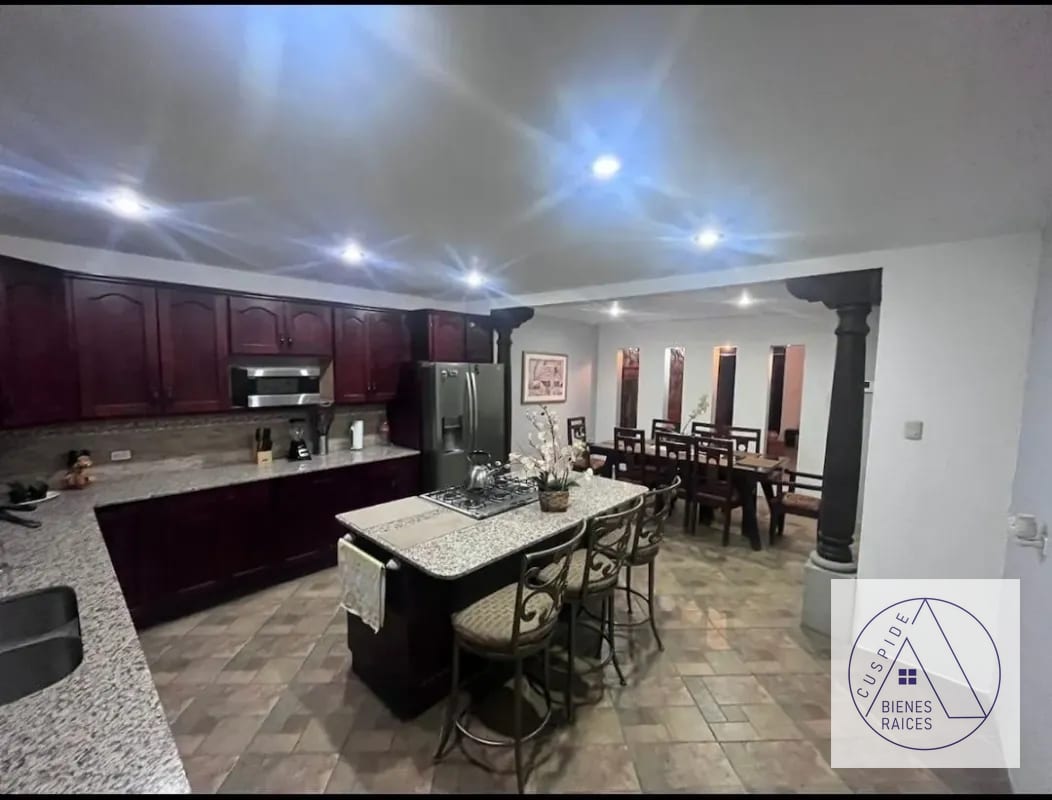 Antigua Guatemala San Bartolome Becerra se vende Casa fuera de condominio. — Casa en Venta en Antigua, Sacatepéquez — foto 3 de 11