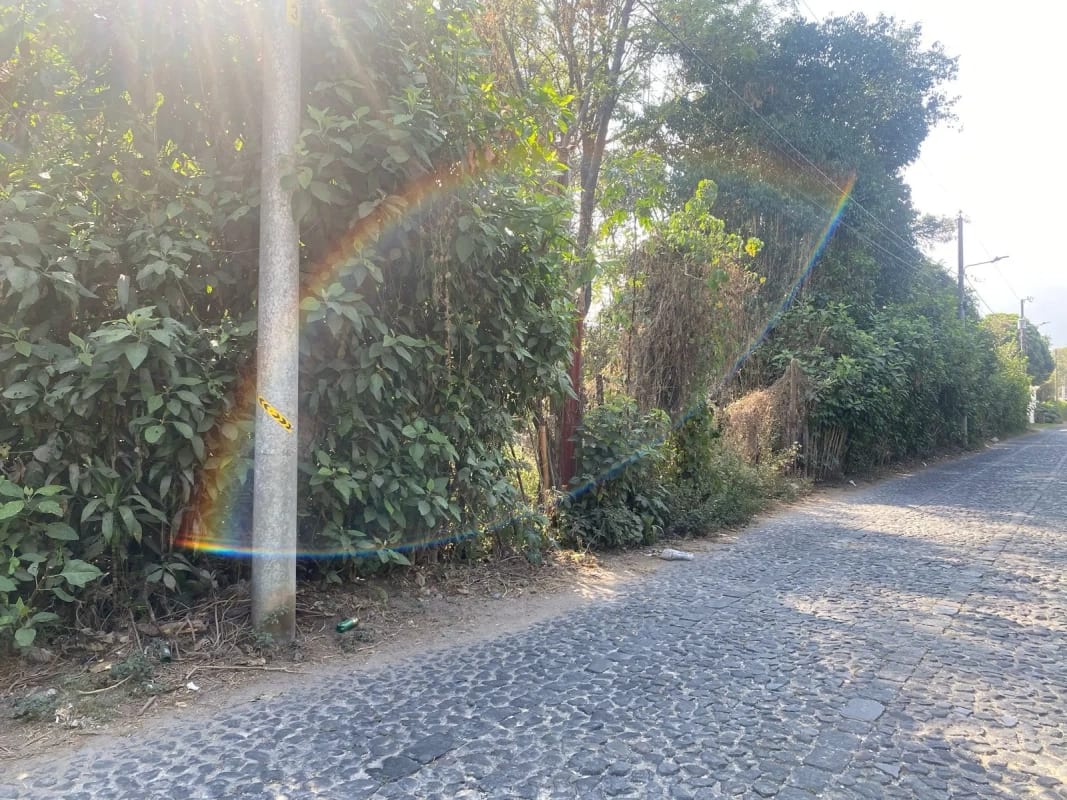 Vendo Terrenos en La Antigua a pocos metros del Parque Central — Terreno en Venta en Antigua, Sacatepéquez — foto 1 de 2