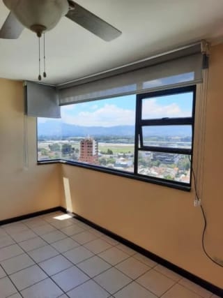Venta de Apartamento Zona 14 Santorini Americas con Bonita Vista — Apartamento en Venta en Santorini Américas, Zona 14, Guatemala, Ciudad — miniatura 1 de 8