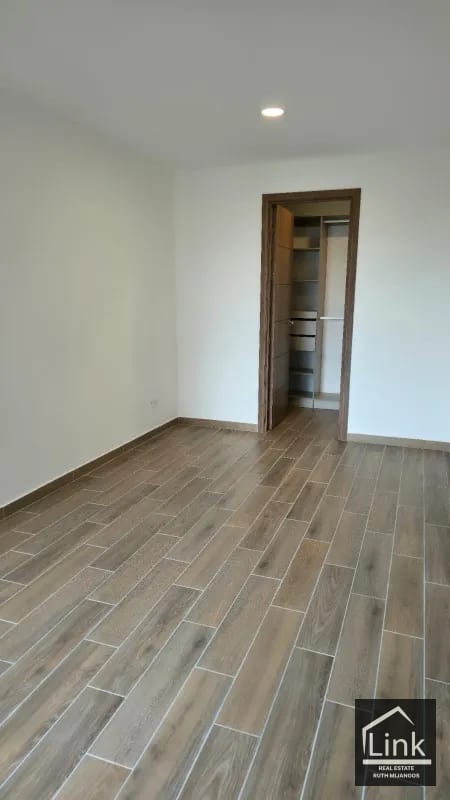 venta de Apartamento zona 14 PARQUE 14 — Apartamento en Venta en Parque 14, Zona 14, Guatemala, Ciudad — foto 5 de 9