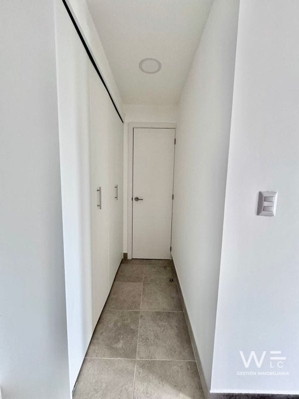 Vendo Apartamento Zona 10 Codigo: 1001-R-470 — Apartamento en Venta en Fiamene, Zona 10, Guatemala, Ciudad — foto 7 de 14