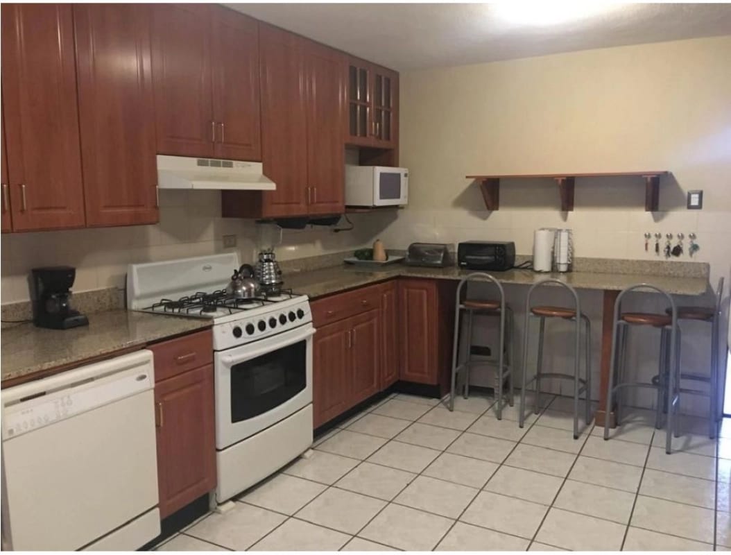 Venta de casa en km 16.5 carretera a Olmeca en Condominio Victoria — Casa en Venta en Carretera a El Salvador, Guatemala, Ciudad — foto 9 de 12