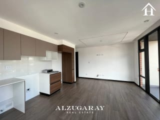 Apto Nivel Alto C/ Vista 2 Hab. / Edificio IQ10 Z.10 — Apartamento en Venta en Zona 10, Guatemala, Ciudad — miniatura 6 de 10