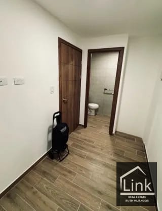 RENTA O VENTA de Apartamenro zona 14 — Apartamento en Alquiler en Parque 14, Zona 14, Guatemala, Ciudad — miniatura 5 de 11