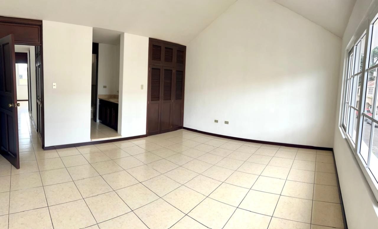 Casa en venta Residenciales Santa Monica km 16.5 — Casa en Venta en Carretera a El Salvador, Guatemala, Ciudad — foto 16 de 17