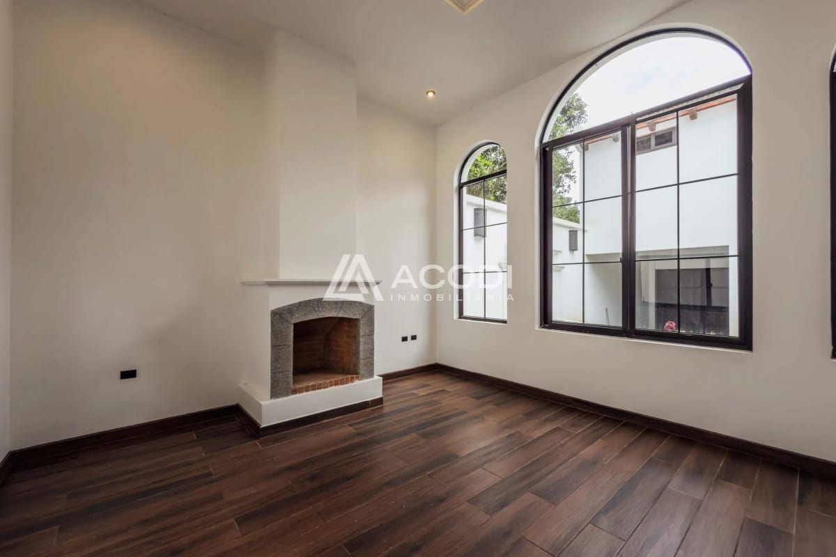 Casa en Antigua Guatemala — Casa en Venta en Antigua, Sacatepéquez — foto 4 de 6
