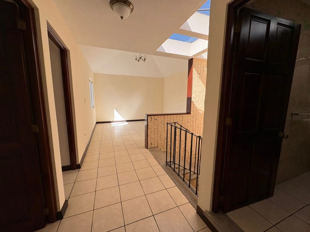 Casa en venta km 18.5 carretera a El Salvador — Casa en Venta en Carretera a El Salvador, Guatemala, Ciudad — foto 4 de 16