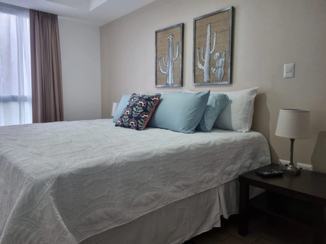 Apartamento Amueblado City House Zona 10 — Apartamento en Venta en Zona 10, Guatemala, Ciudad — foto 4 de 11