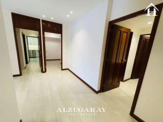 Apartamento Semiamueblado - a Metros de Futeca Zona 14 — Apartamento en Alquiler en Zona 14, Guatemala, Ciudad — miniatura 5 de 13
