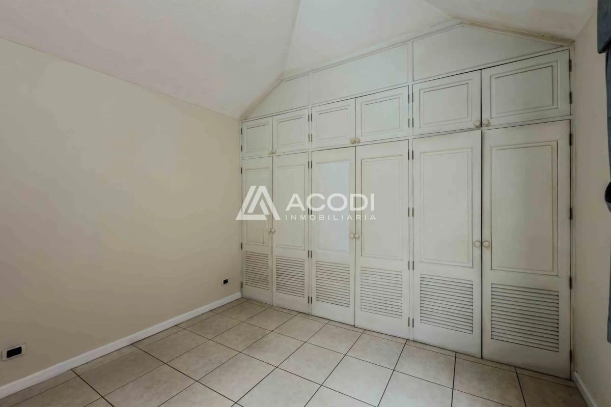 Casa comercial en Zona 12 — Casa en Alquiler en Zona 12, Guatemala, Ciudad — foto 3 de 7