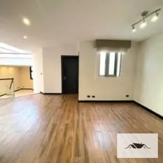EN VENTA Preciosa y Amplia Casa Colonia El PRADO ZONA 10 — Casa en Venta en El Prado, Zona 10, Guatemala, Ciudad — miniatura 7 de 10