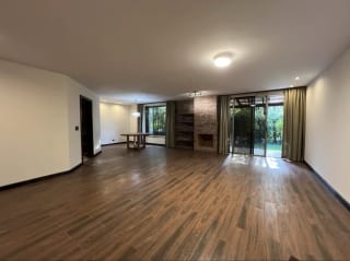 Venta de hermosa casa en condominio | El Prado Zona 10 — Casa en Venta en El Prado, Zona 10, Guatemala, Ciudad — miniatura 1 de 17