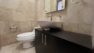 Venta de hermosa casa en condominio | El Prado Zona 10 — Casa en Venta en El Prado, Zona 10, Guatemala, Ciudad — miniatura 8 de 17