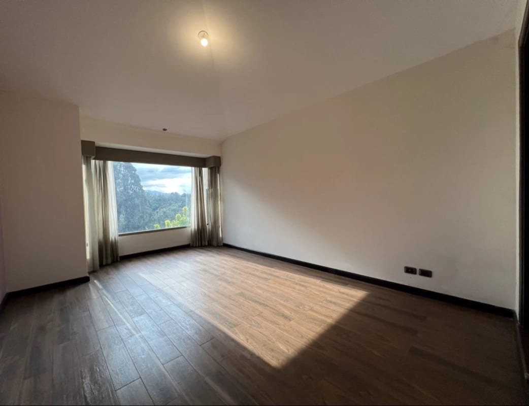 Venta de hermosa casa en condominio | El Prado Zona 10 — Casa en Venta en El Prado, Zona 10, Guatemala, Ciudad — foto 6 de 17