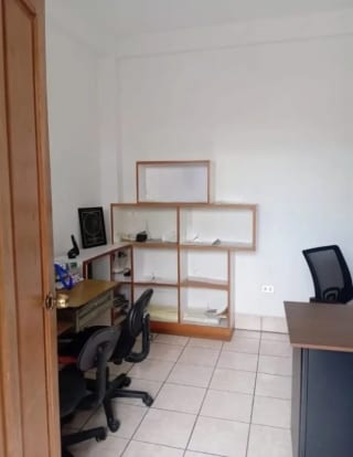 Edificio en RENTA Parte Frontal - Zona 1 — Edificio en Alquiler en Zona 1, Guatemala, Ciudad — miniatura 2 de 12