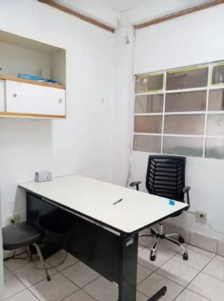 Edificio en RENTA Parte Frontal - Zona 1 — Edificio en Alquiler en Zona 1, Guatemala, Ciudad — miniatura 4 de 12
