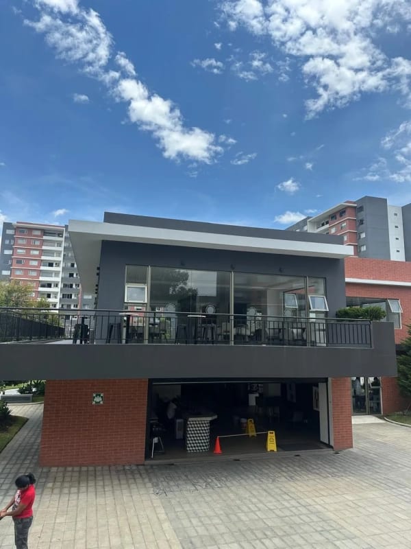 Alquiler de Apartamento en Segheria Zona 14 — Apartamento en Alquiler en Segheria, Zona 14, Guatemala, Ciudad — foto 15 de 17