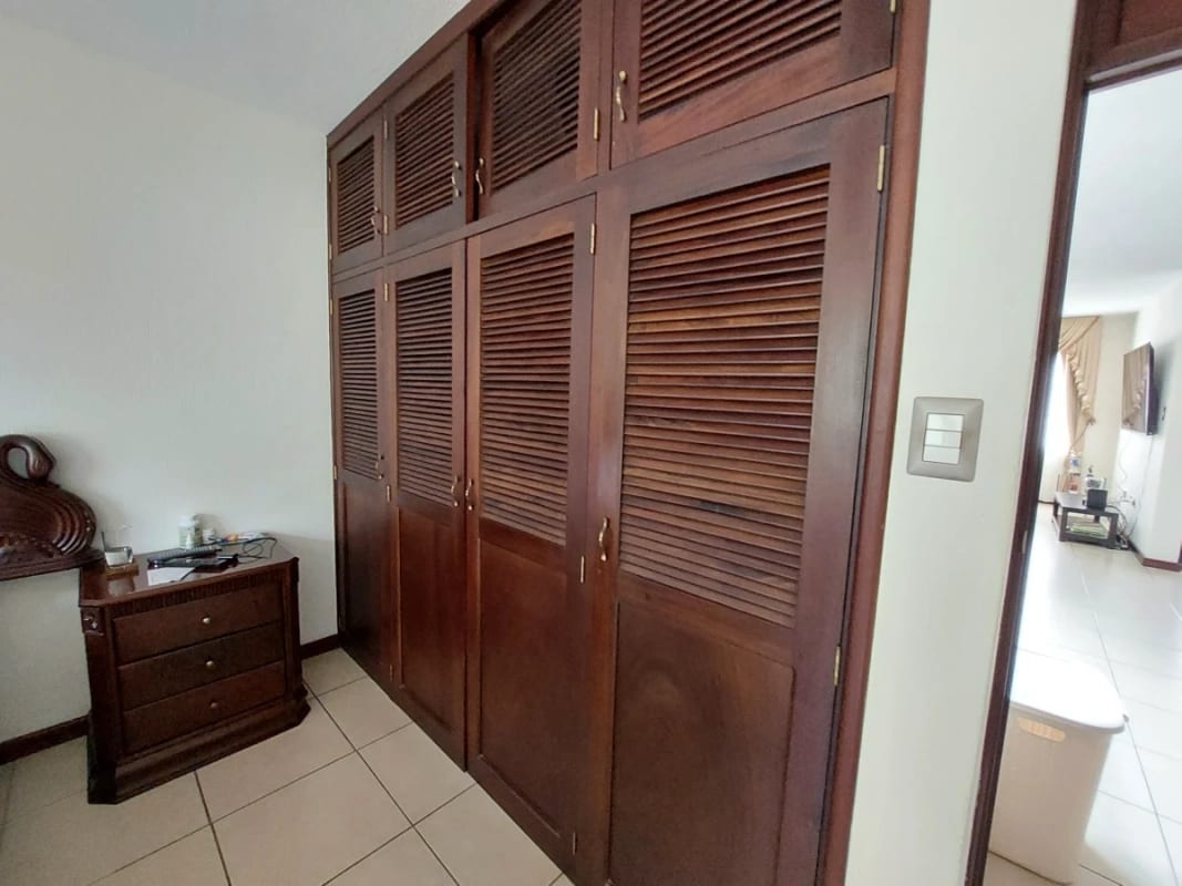 Venta de Casa Amueblada en Km 16.5 Carr. Olmeca — Casa en Venta en Villas de Santa Mónica, Carretera a El Salvador, Guatemala, Ciudad — foto 6 de 12