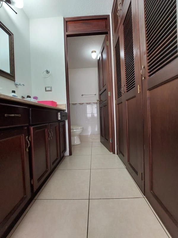 Venta de Casa Amueblada en Km 16.5 Carr. Olmeca — Casa en Venta en Villas de Santa Mónica, Carretera a El Salvador, Guatemala, Ciudad — foto 5 de 12