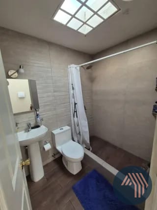 Alquiler de Céntrico Townhouse - Monte Azul, Zona 13 — Casa en Alquiler en Monte Azul, Zona 13, Guatemala, Ciudad — miniatura 6 de 16