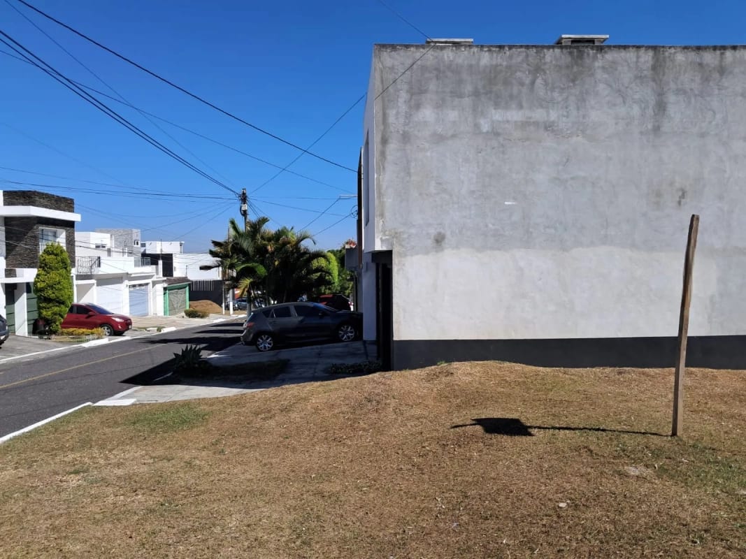 Venta Terreno Hacienda Real, Zona 16 — Terreno en Venta en Hacienda Real, Zona 16, Guatemala, Ciudad — foto 2 de 7