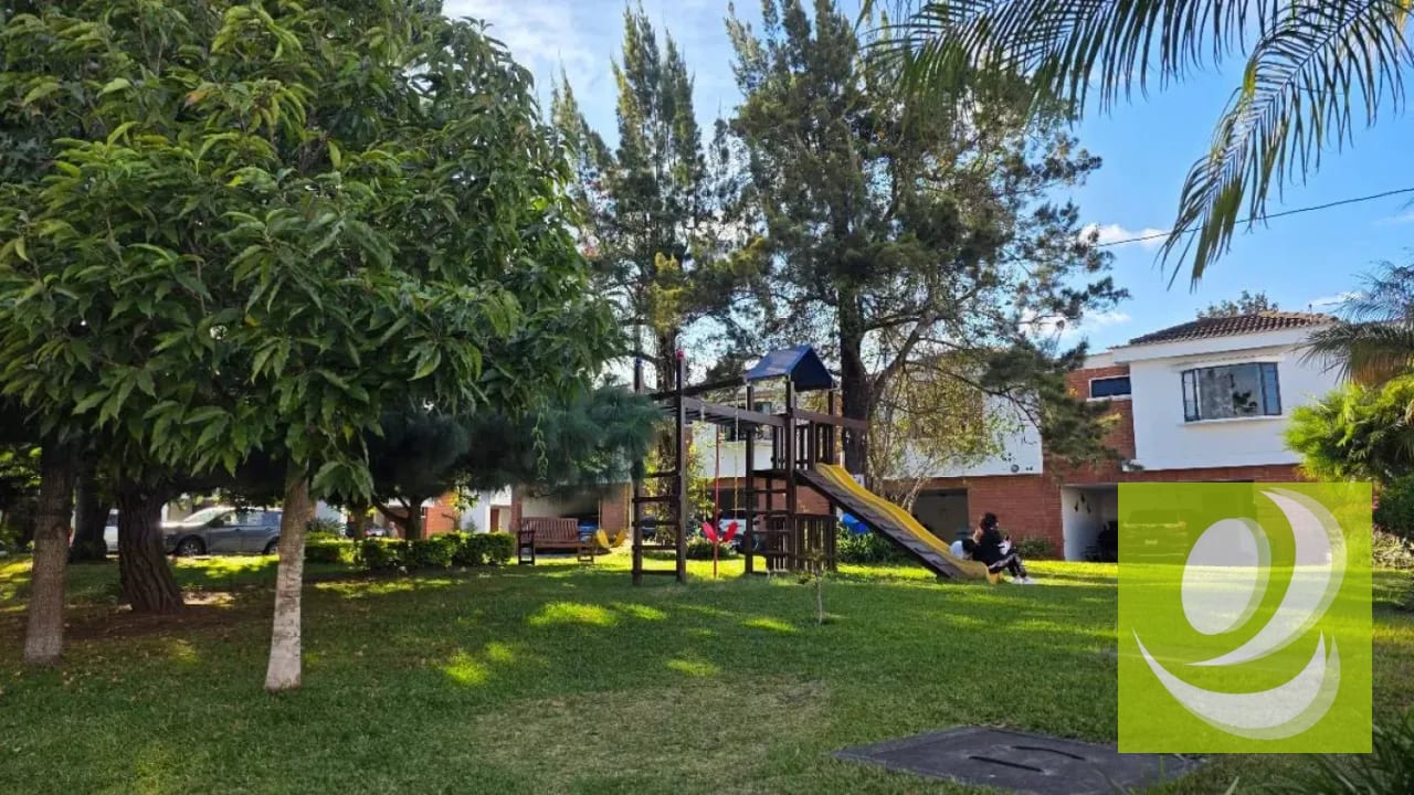 Casa Residencial en Venta en Z3 Jardines de las Dalias — Casa en Venta en Zona 3 Mixco, Guatemala, Ciudad — foto 1 de 12