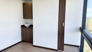 Clínica Médica con 3 despachos en renta en Carretera a El Salvador — Clínica en Alquiler en Carretera a El Salvador, Guatemala, Ciudad — miniatura 8 de 15