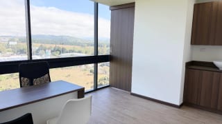 Clínica Médica con 3 despachos en renta en Carretera a El Salvador — Clínica en Alquiler en Carretera a El Salvador, Guatemala, Ciudad — miniatura 6 de 15