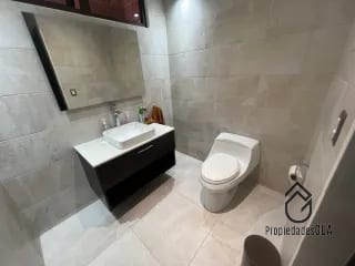 Casa con vista espectacular dentro de condominio en renta — Casa en Alquiler en Santa Catarina Pinula, Guatemala, Ciudad — miniatura 14 de 17