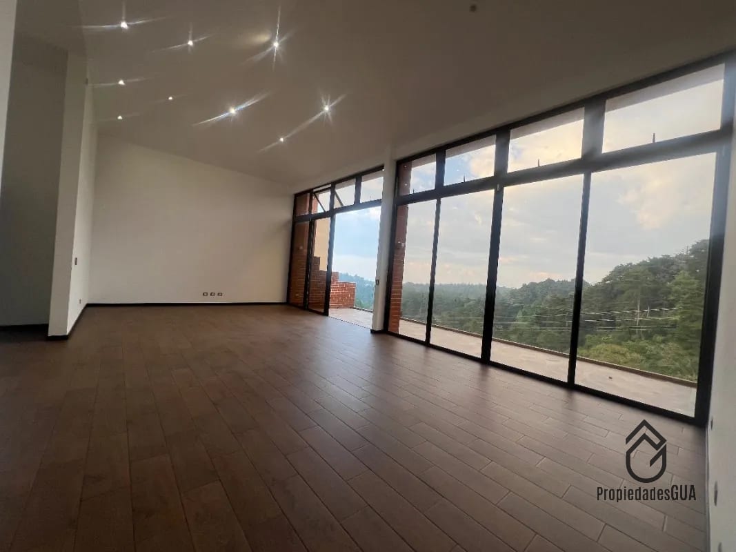 Casa con vista espectacular dentro de condominio en renta — Casa en Alquiler en Santa Catarina Pinula, Guatemala, Ciudad — foto 1 de 17