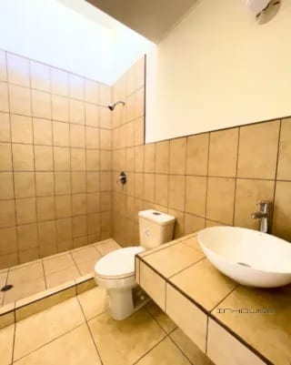 Casa en Venta en Zona 16 San Isidro para Estrenar — Casa en Venta en Zona 16, Guatemala, Ciudad — miniatura 8 de 11