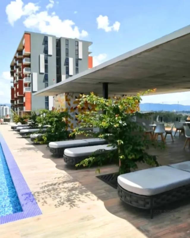 Apartamento en Venta Zona 11 en Primer Nivel con Jardin — Apartamento en Venta en Zona 11, Guatemala, Ciudad — foto 8 de 11