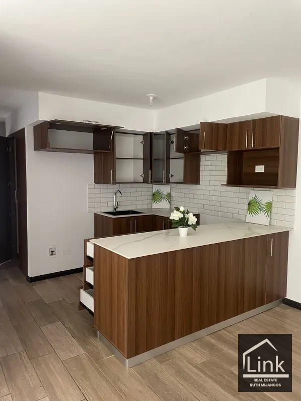 Apartamento en Venta Bari 18.5 CAES — Apartamento en Venta en Bari, Carretera a El Salvador, Guatemala, Ciudad — foto 1 de 11