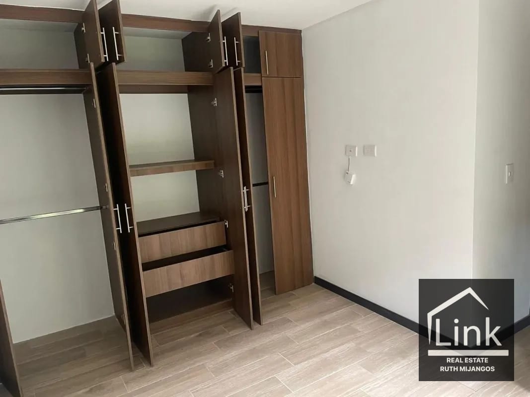 Apartamento en Venta Bari 18.5 CAES — Apartamento en Venta en Bari, Carretera a El Salvador, Guatemala, Ciudad — foto 8 de 11