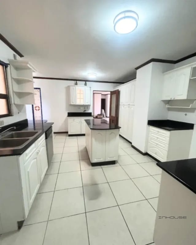 Apartamento en Venta Zona 10 en Nivel Alto — Apartamento en Venta en Zona 10, Guatemala, Ciudad — foto 11 de 11