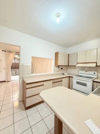 Casa en Venta — Casa en Venta en Vistas de Kanajuyú, Zona 16, Guatemala, Ciudad — miniatura 8 de 10