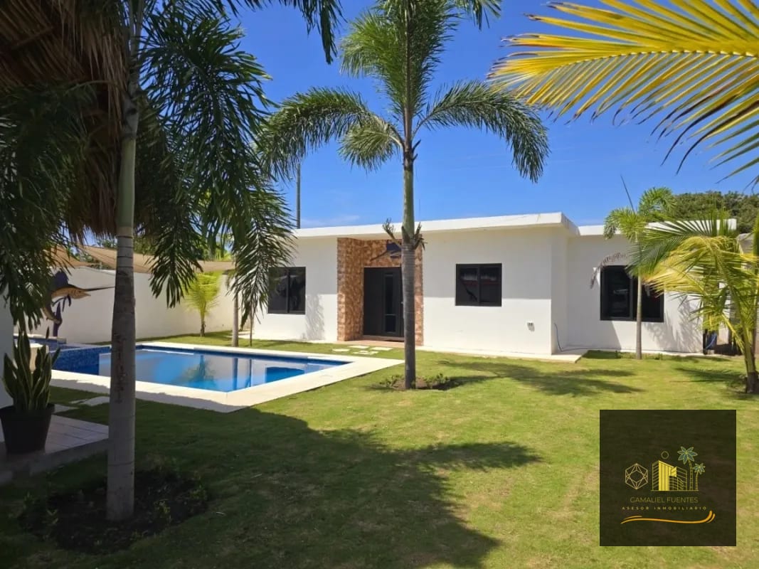 Casa de Playa en Monterrico — Casa vacacional en Venta en Monterrico, Santa Rosa — foto 1 de 16