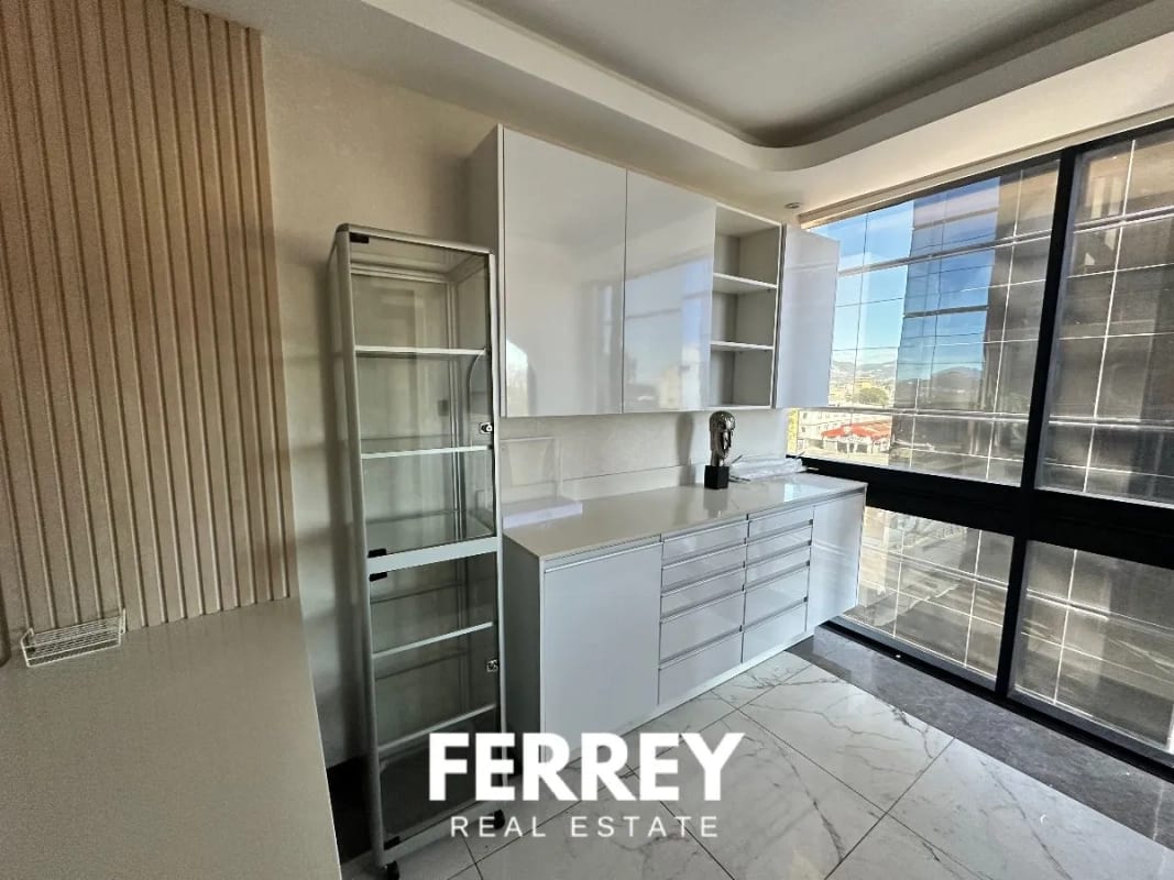 🏥 ClĂnica en Venta – Zona 10 — Oficina en Venta en Zona 10, Guatemala, Ciudad — foto 4 de 12