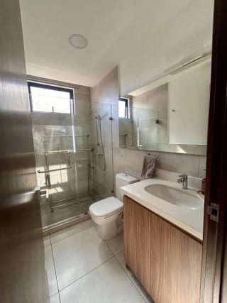 Espectacular Apartamento en venta Casa Roble — Apartamento en Venta en Casa Roble, Zona 14, Guatemala, Ciudad — miniatura 8 de 13
