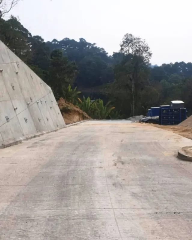 Terreno en Venta en Santa Rosalía -con Acceso a Zona 16 y Carretera a el Salvador- — Terreno en Venta en Carretera a El Salvador, Guatemala, Ciudad — foto 1 de 8