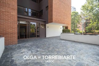 Apartamento en nivel completo Casa Rialto, zona 14 — Apartamento en Venta en Casa Rialto, Zona 14, Guatemala, Ciudad — miniatura 7 de 16