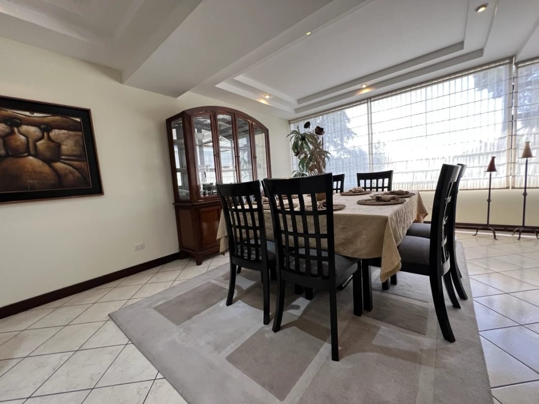 Renta amplio apartamento 3 Dormitorios | Milenia Zona 10 — Apartamento en Alquiler en Milenia, Zona 10, Guatemala, Ciudad — foto 3 de 17