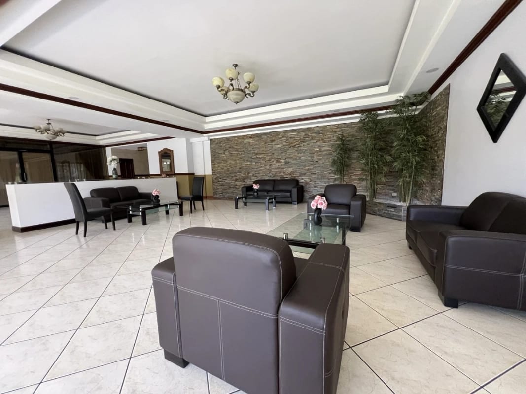 Renta amplio apartamento 3 Dormitorios | Milenia Zona 10 — Apartamento en Alquiler en Milenia, Zona 10, Guatemala, Ciudad — foto 16 de 17