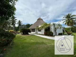 Se vende Chalet en Iztapa orilla de canal con 1.5 manzanas — Casa vacacional en Venta en Iztapa, Escuintla — miniatura 1 de 5