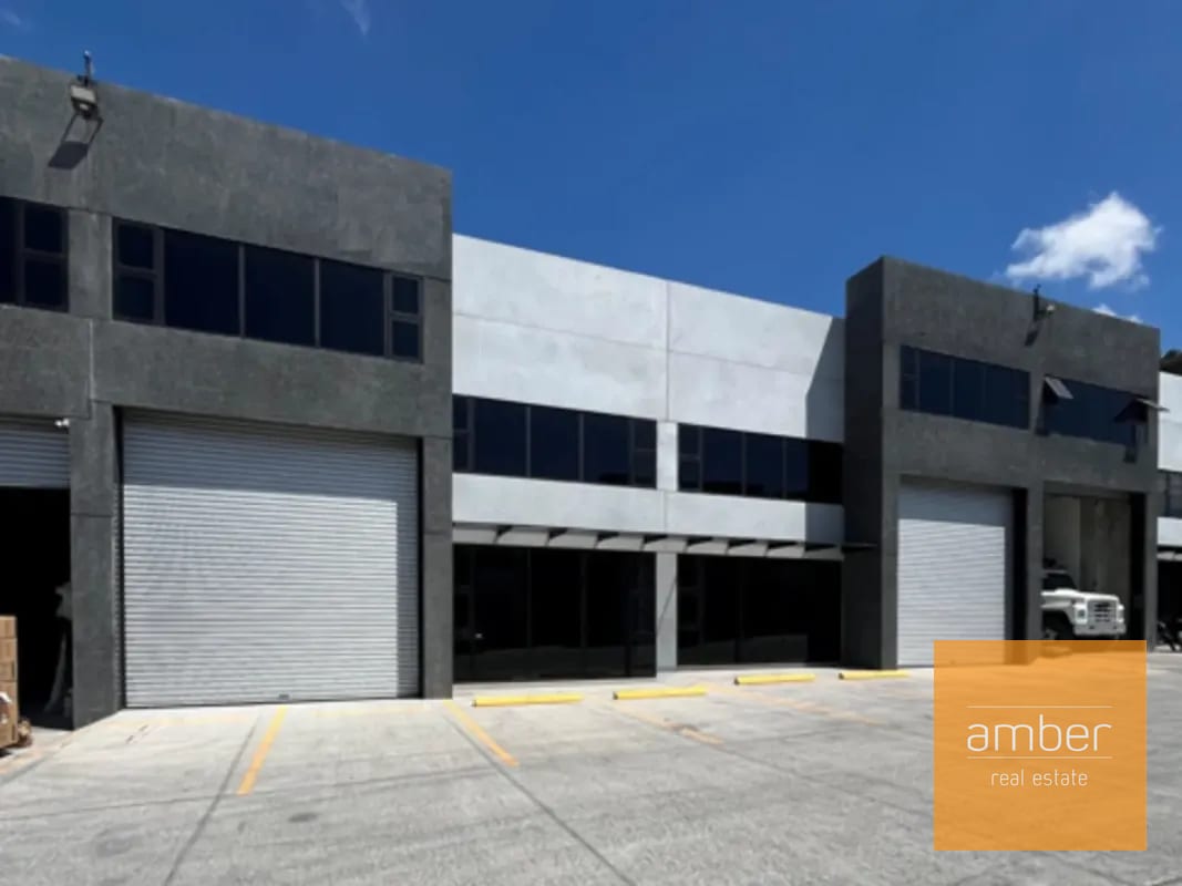 Ofibodegas Bouganvilias, Calzada la Paz, zona 18 — Bodega / Ofibodega en Alquiler en Zona 18, Guatemala, Ciudad — foto 1 de 9