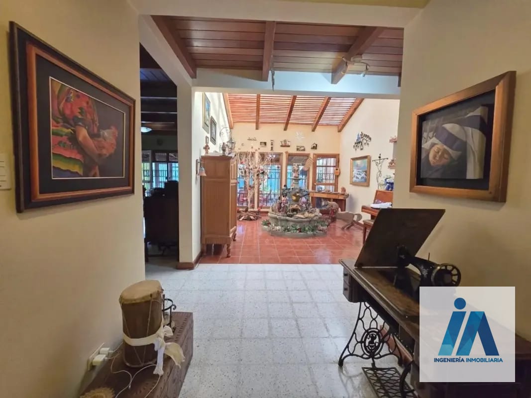 CASA EN VENTA📍Carretera a El Salvador, Km.16 (fuera de garita) Esta residencia es el refugio perfecto — Casa en Venta en Carretera a El Salvador, Guatemala, Ciudad — foto 9 de 15