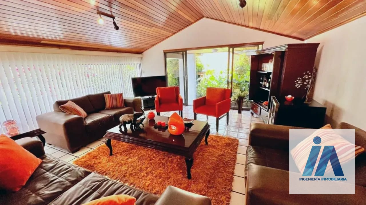 CASA EN VENTA📍Área residencial, Zona 15 por San Lázaro | Fuera de garita — Casa en Venta en Zona 15, Guatemala, Ciudad — foto 1 de 14