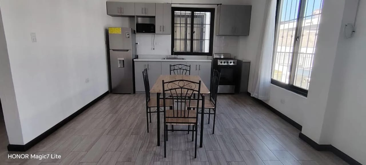 APARTAMENTO en Renta - Quetzaltenando — Apartamento en Alquiler en Quetzaltenango, Quetzaltenango — foto 1 de 6