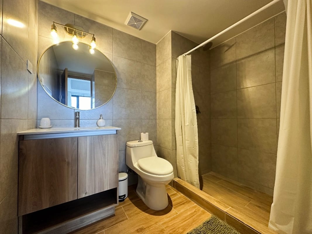 Para extranjeros, apto amueblado/ 2 dorm — Apartamento en Alquiler en Zona 9, Guatemala, Ciudad — foto 4 de 15