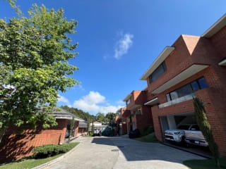 Casa Venta Carretera Muxbal, Atrás de C C Minuto Muxbal, a 10 Minutos Colegio Montessori, Condominio Privado 9 Casas, 4 Dormitorios Cada Uno C Baño 390 Mts $525,000 — Casa en Venta en Muxbal, Guatemala, Ciudad — miniatura 13 de 13